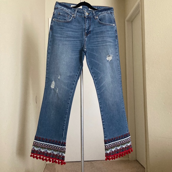 Pilcro/Anthropologie (NWOT)  Cropped Mid Rise Jeans / Size 28 - Picture 1 of 10